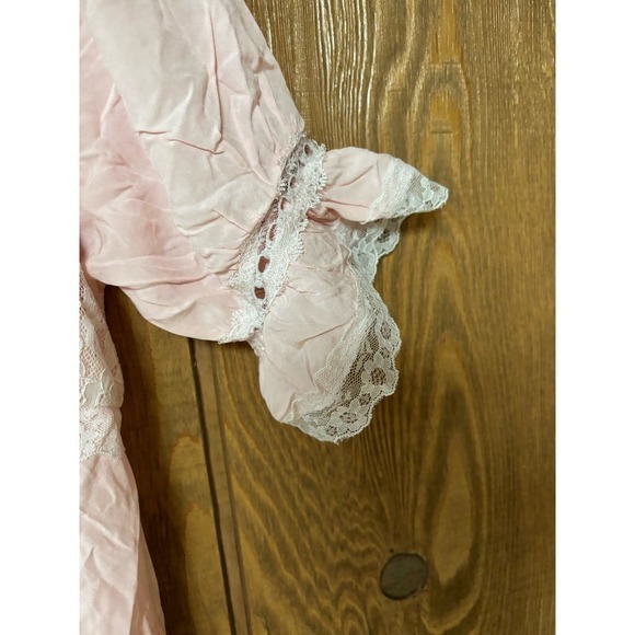 Vintage Pink Nightgown with Lace Trim Silky Feel NO TAGS - Picture 3 of 9